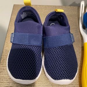 Cat & Jack toddler sneakers NWOT